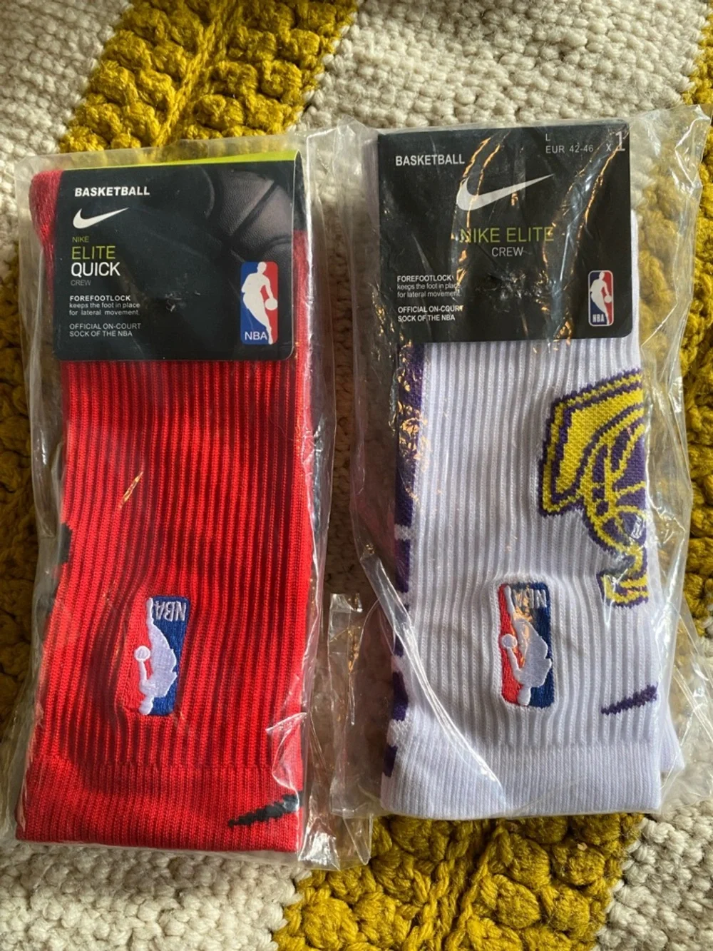 🆕 Two pairs Nike Elite NBA Athletic Socks Large